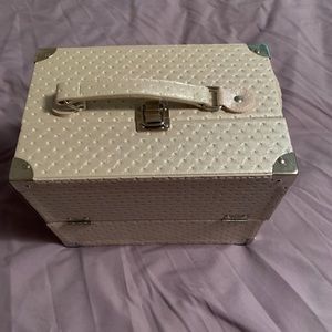 NWOT champagne makeup trunk